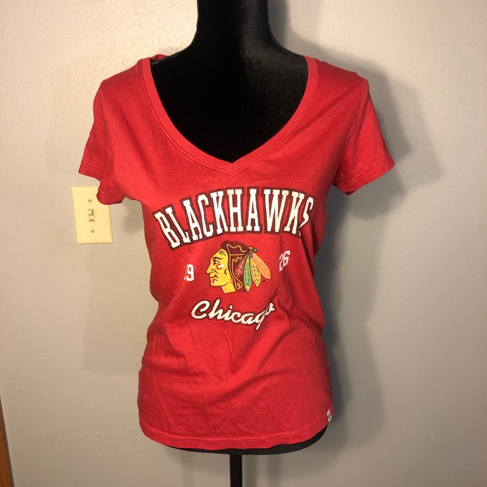 NOWT Blackhawks Red 47’ T-shirt